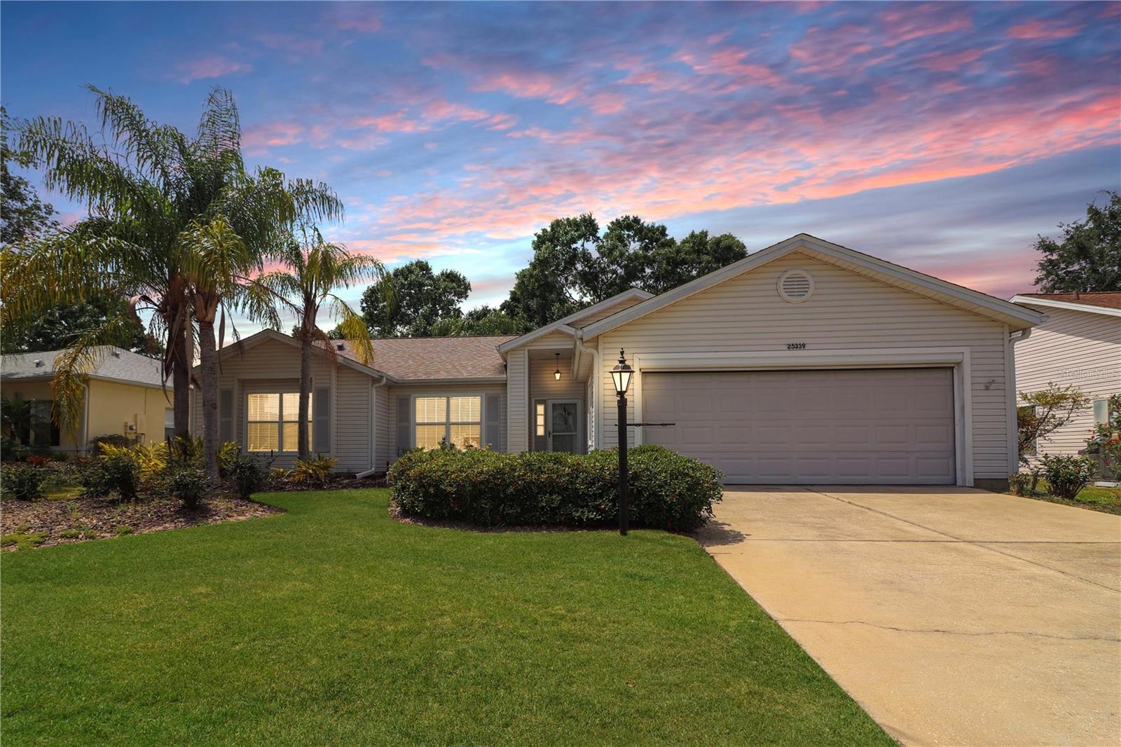 25339 CRESTWATER DR, LEESBURG, FL