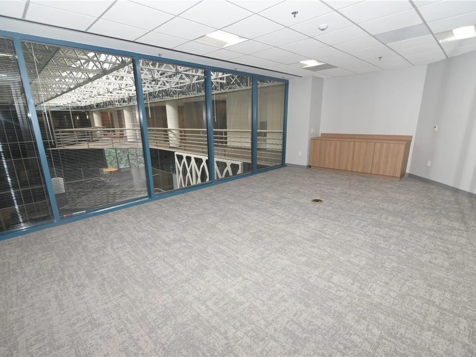 225 E ROBINSON ST, ORLANDO, FL — photo 10