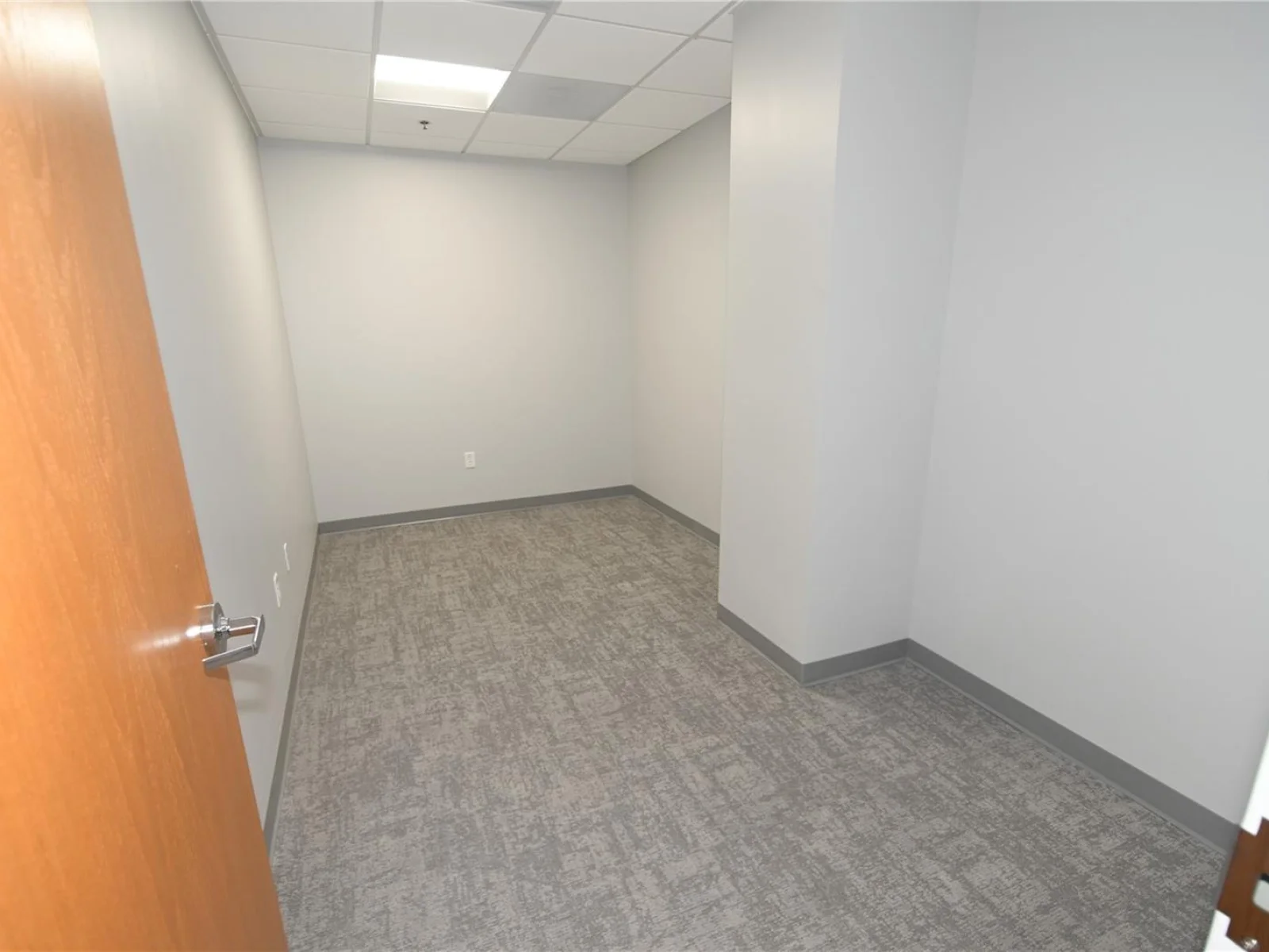 225 E ROBINSON ST, ORLANDO, FL — photo 28