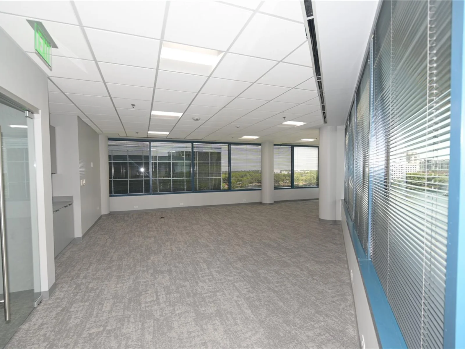 225 E ROBINSON ST, ORLANDO, FL — photo 32