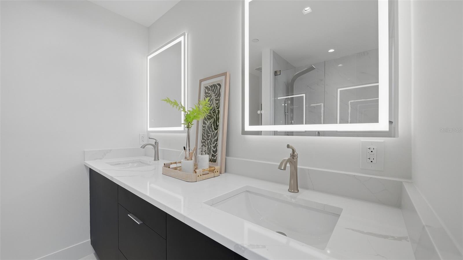 430 KUMQUAT CT #202, SARASOTA, FL — photo 28