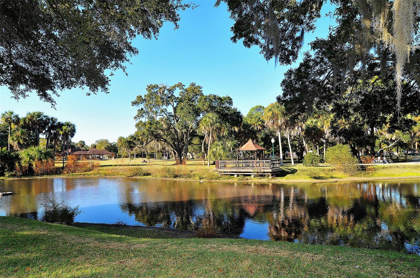 430 KUMQUAT CT #202, SARASOTA, FL — photo 55