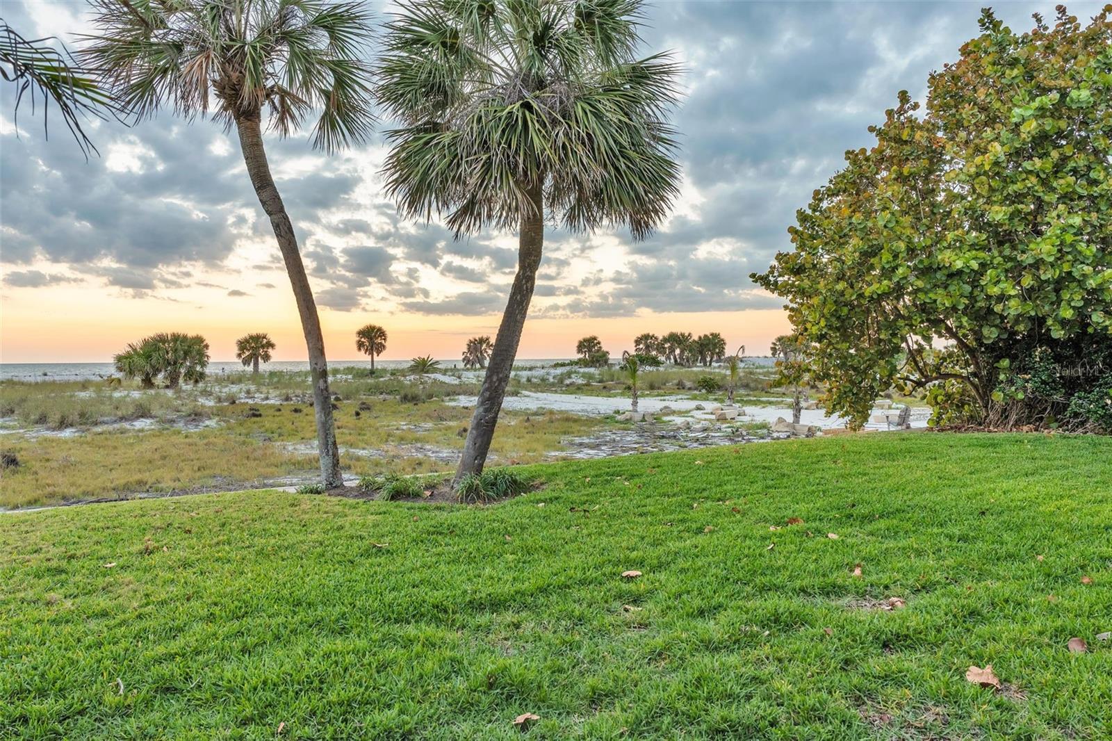 1058 ELDORADO AVE, CLEARWATER BEACH, FL — photo 8