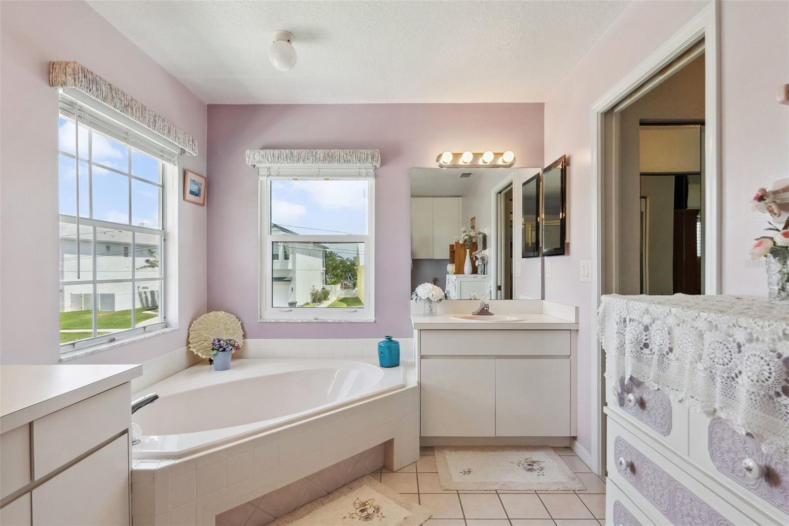 1842 BAYOU GRANDE BLVD NE, ST PETERSBURG, FL — photo 24