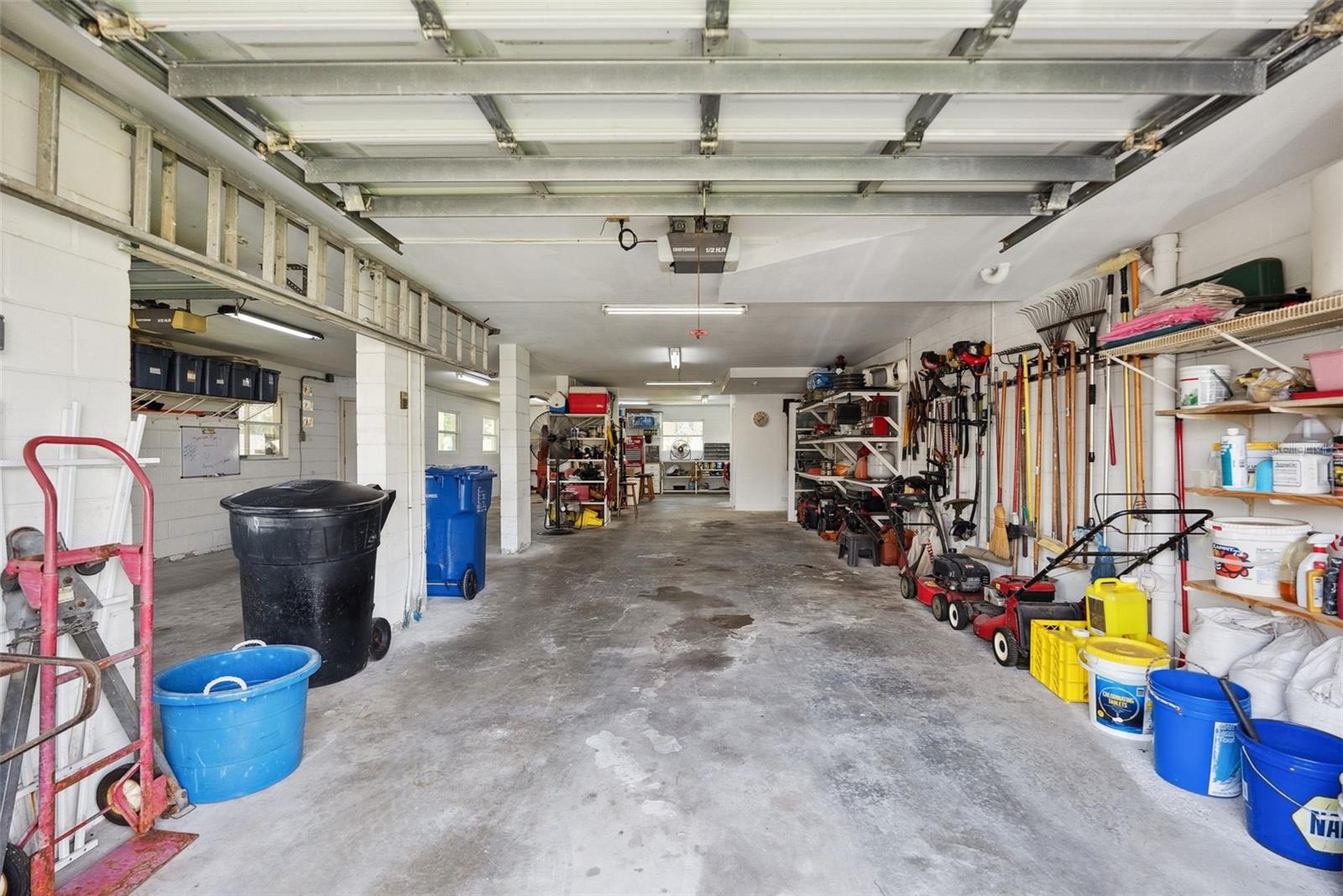 1842 BAYOU GRANDE BLVD NE, ST PETERSBURG, FL — photo 33