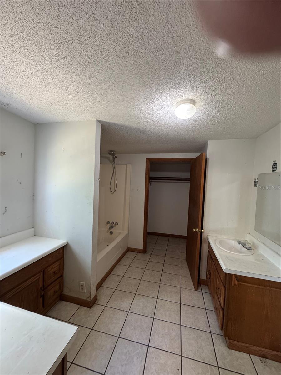 15130 N 104TH ST, LIVE OAK, FL — photo 35
