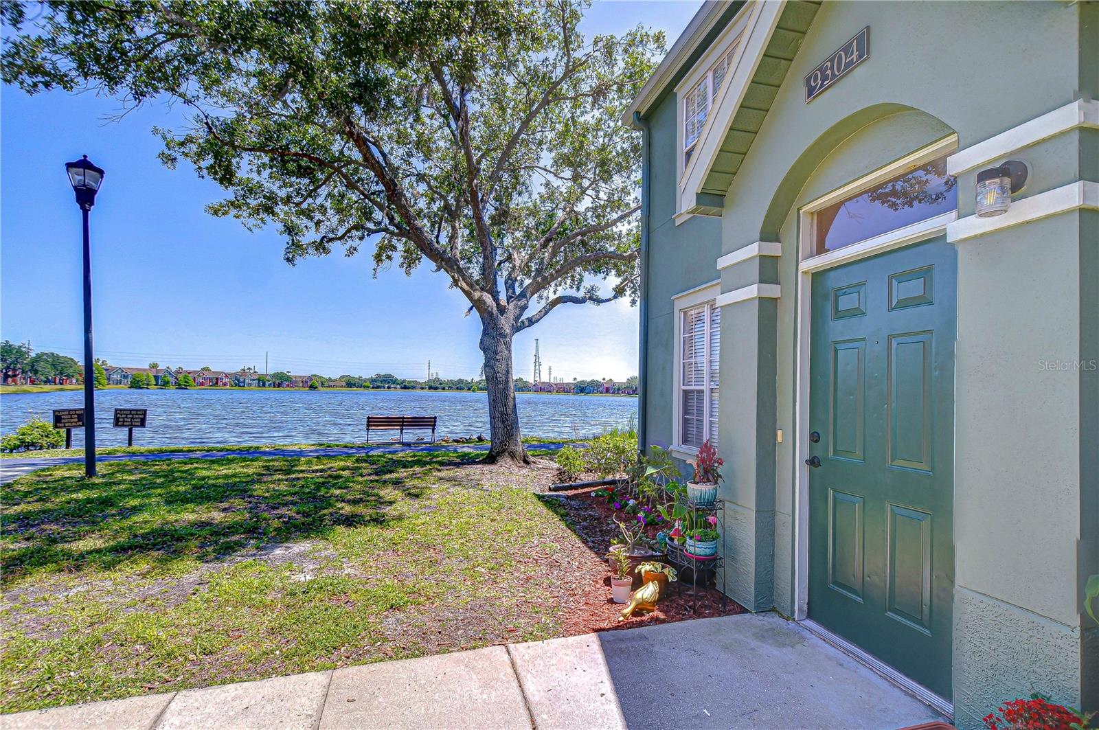 9304 LAKE CHASE ISLAND WAY, TAMPA, FL — photo 3
