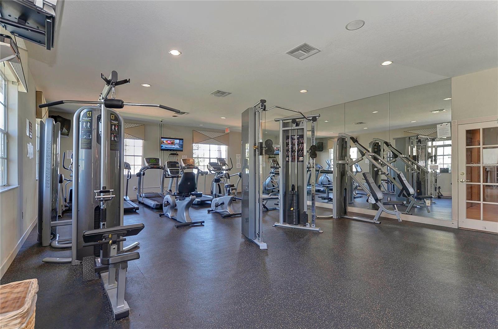 9304 LAKE CHASE ISLAND WAY, TAMPA, FL — photo 49