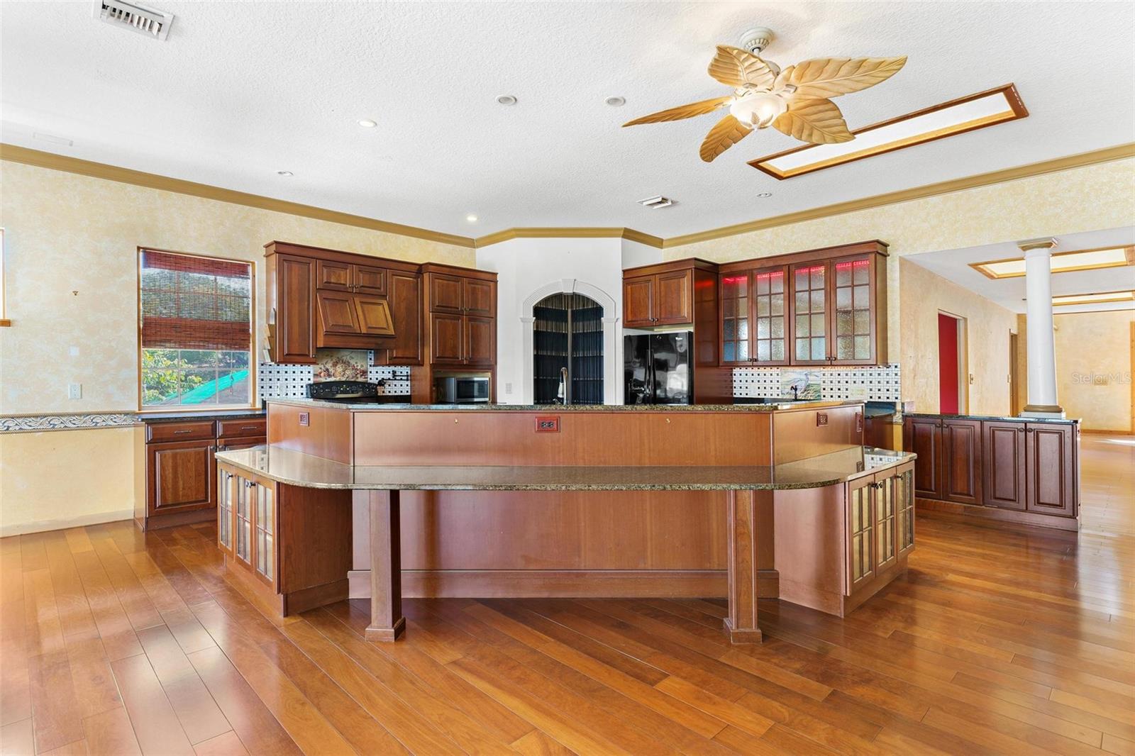 2400 N GRIFFIN DR, LEESBURG, FL — photo 44