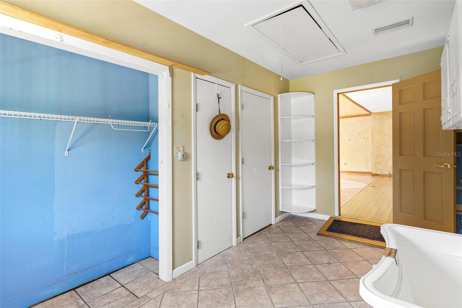 2400 N GRIFFIN DR, LEESBURG, FL — photo 105