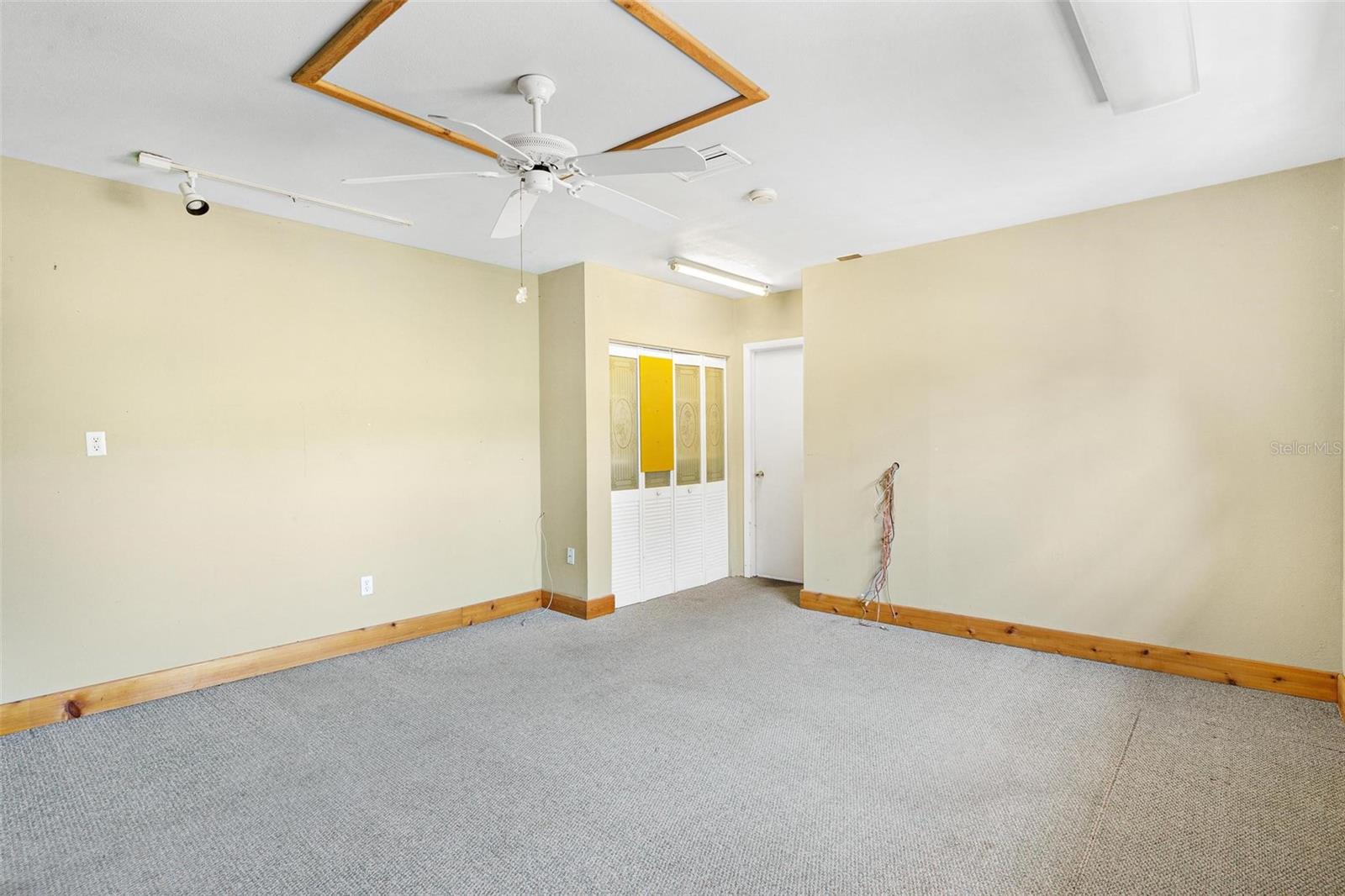 2400 N GRIFFIN DR, LEESBURG, FL — photo 109
