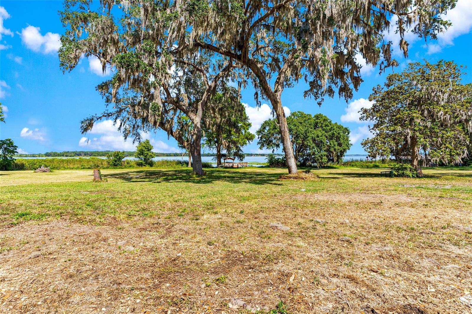 2400 N GRIFFIN DR, LEESBURG, FL — photo 140