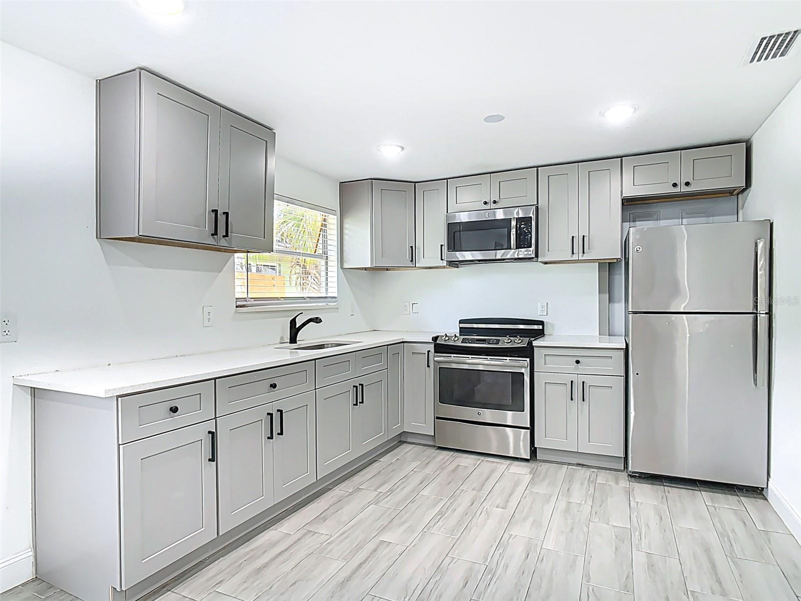 1403 W 13TH PL, SANFORD, FL — photo 32