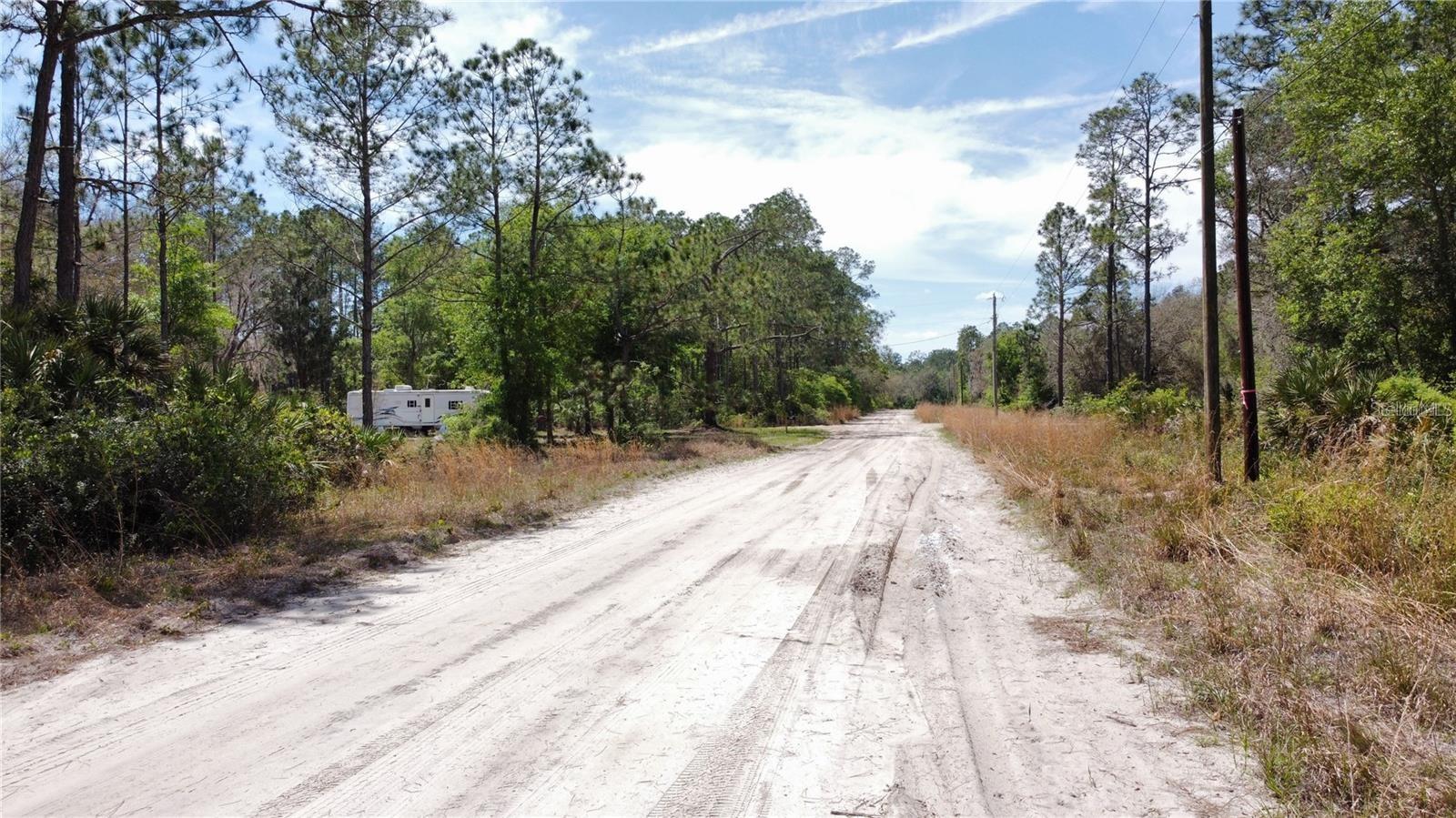 206 HUDSON ST, INTERLACHEN, FL