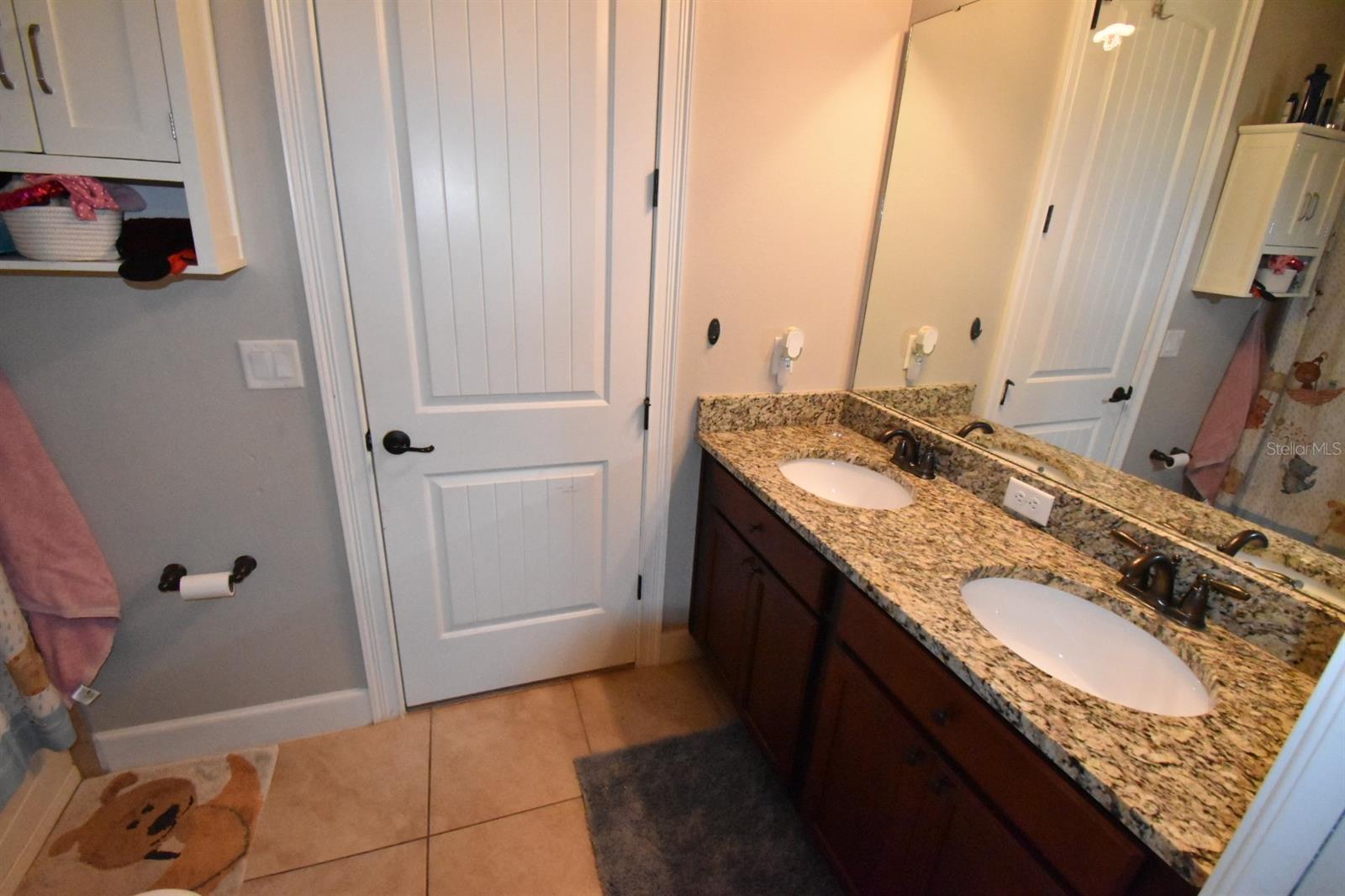 709 CALABRIA WAY, HOWEY IN THE HILLS, FL — photo 26