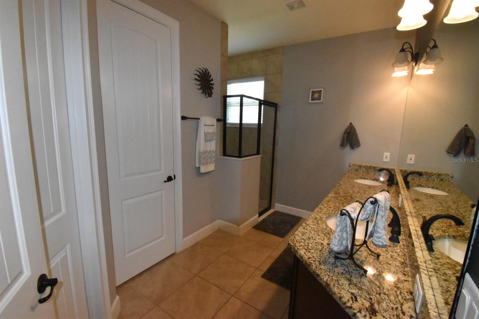 709 CALABRIA WAY, HOWEY IN THE HILLS, FL — photo 30