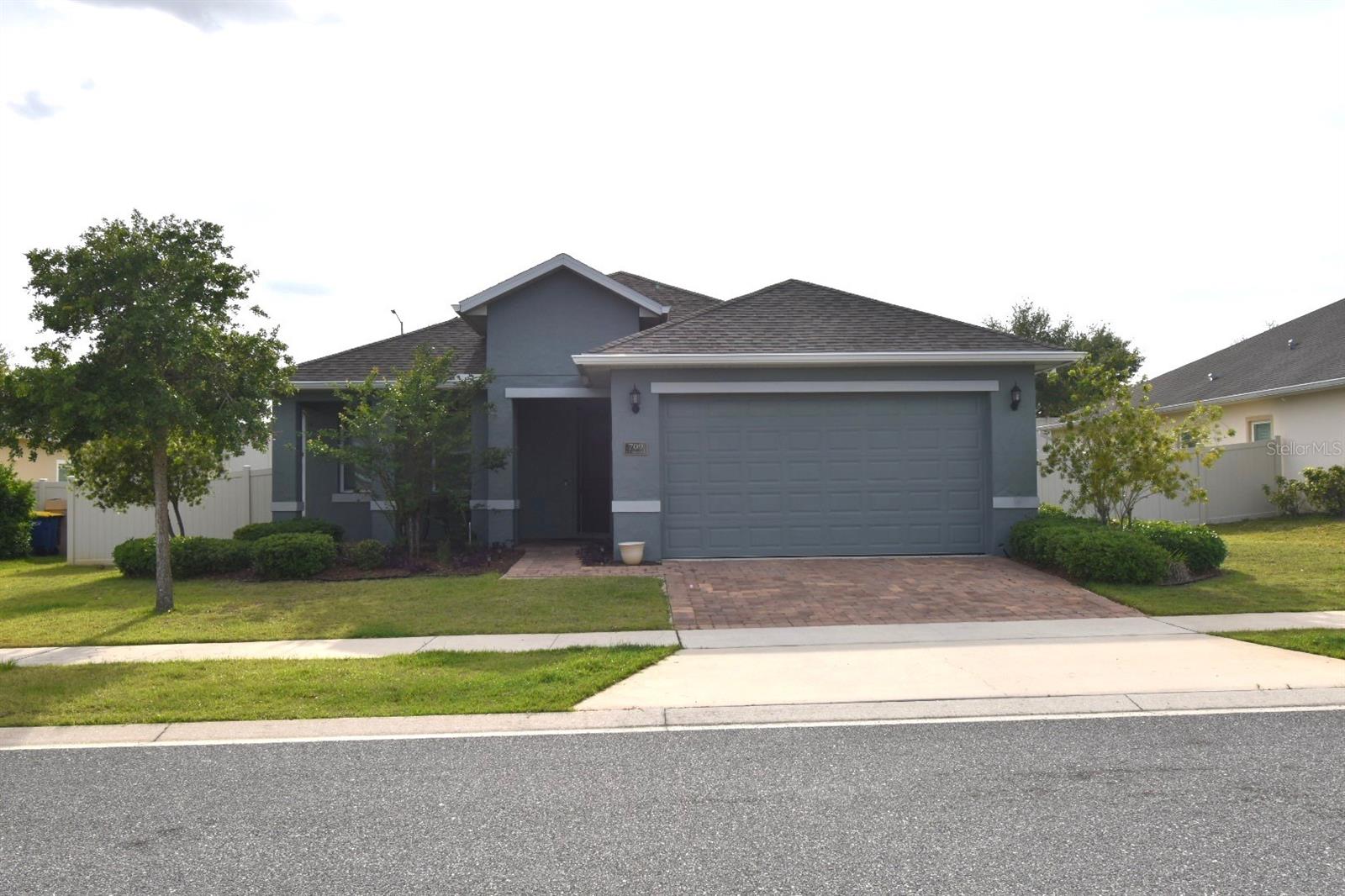 709 CALABRIA WAY, HOWEY IN THE HILLS, FL — photo 4