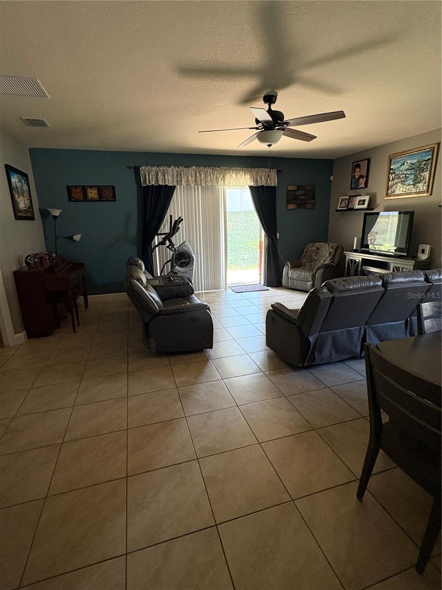 709 CALABRIA WAY, HOWEY IN THE HILLS, FL — photo 17