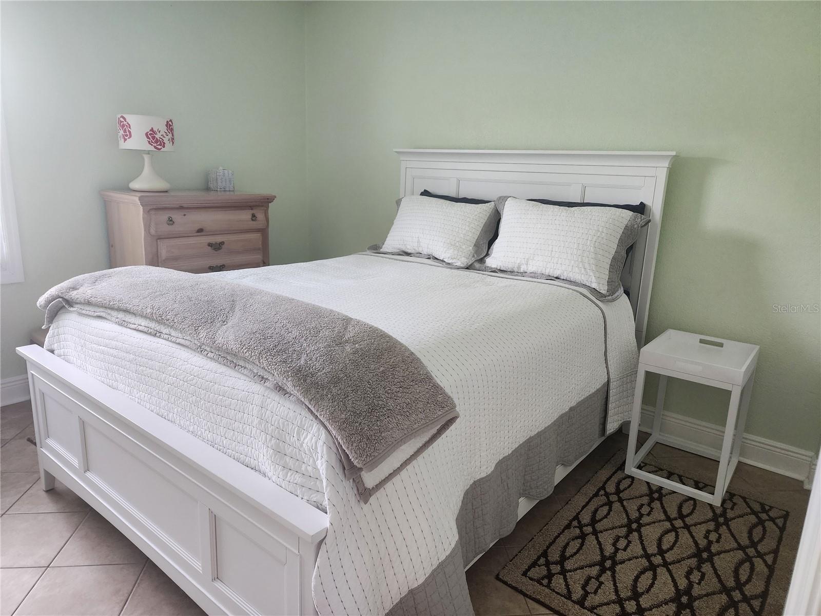 5215 COQUINA KEY DR SE #B, ST PETERSBURG, FL — photo 14