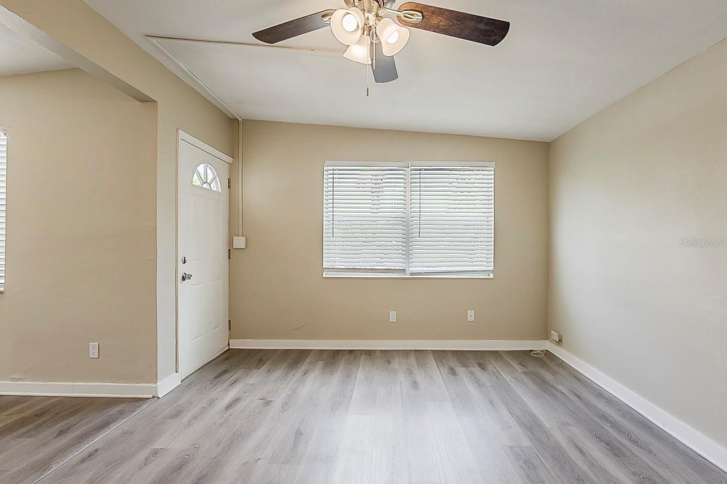 4010 EMERSON AVE S, ST PETERSBURG, FL — photo 8