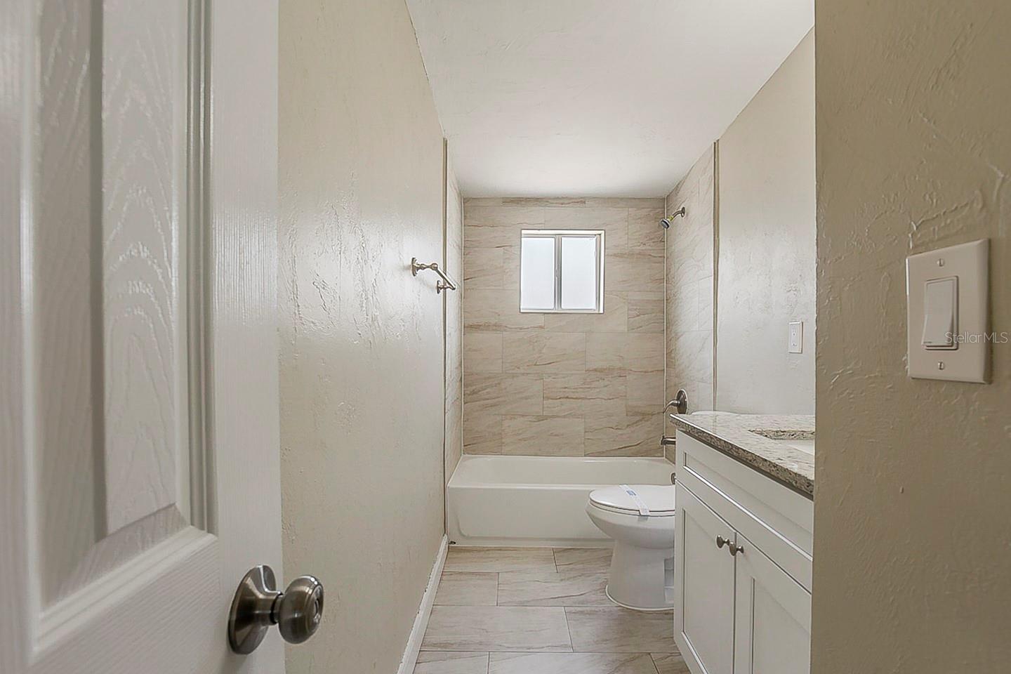 4010 EMERSON AVE S, ST PETERSBURG, FL — photo 12