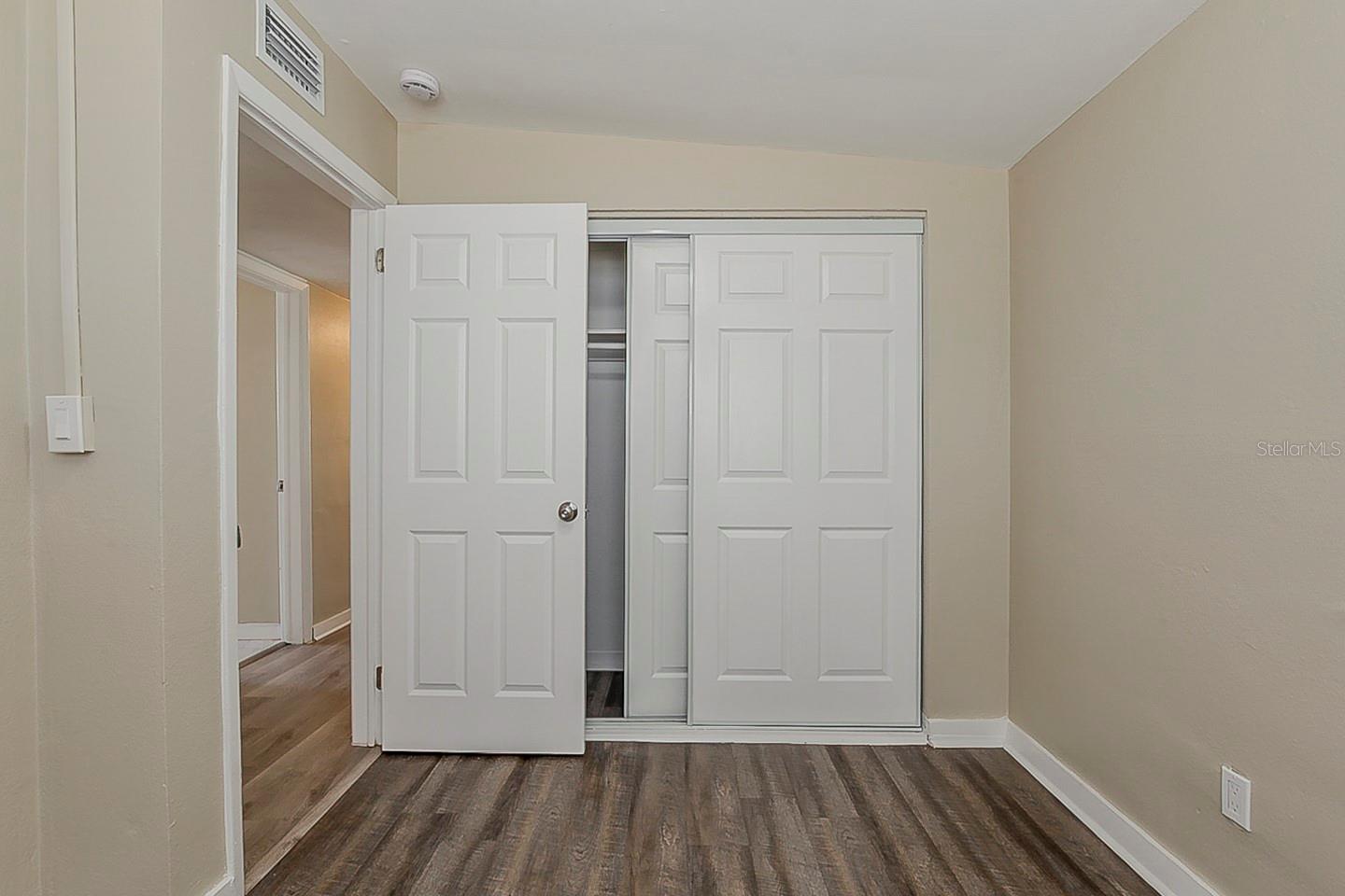 4010 EMERSON AVE S, ST PETERSBURG, FL — photo 15