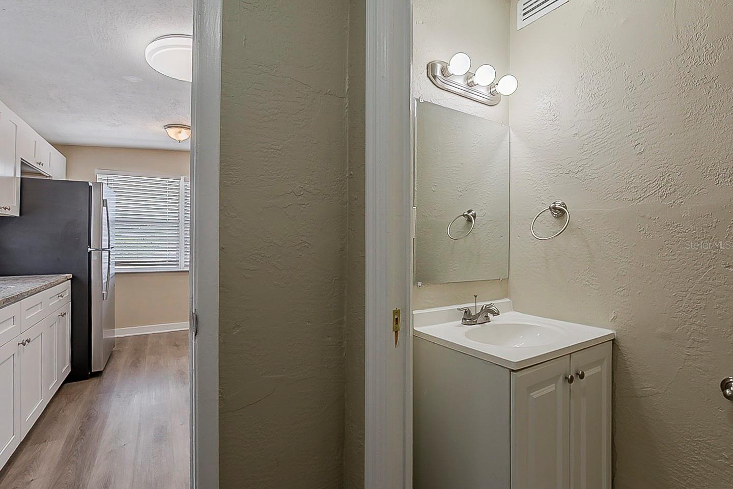 4010 EMERSON AVE S, ST PETERSBURG, FL — photo 19
