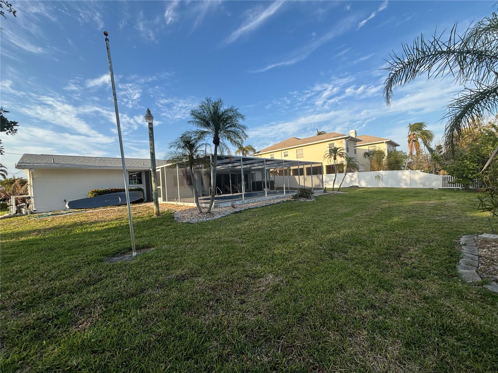 4411 DOLPHIN LN, PALMETTO, FL — photo 2