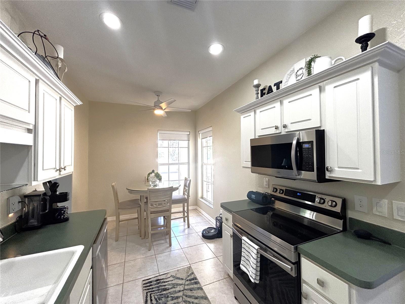1759 FOUNTAIN VIEW CIR #1759, VENICE, FL — photo 5