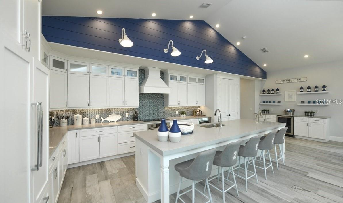 212 SPRING AVE, ANNA MARIA, FL — photo 4