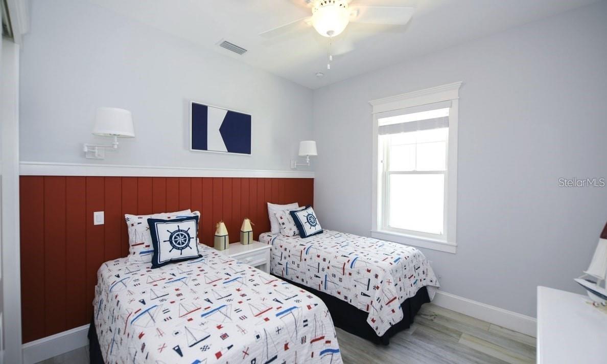 212 SPRING AVE, ANNA MARIA, FL — photo 17