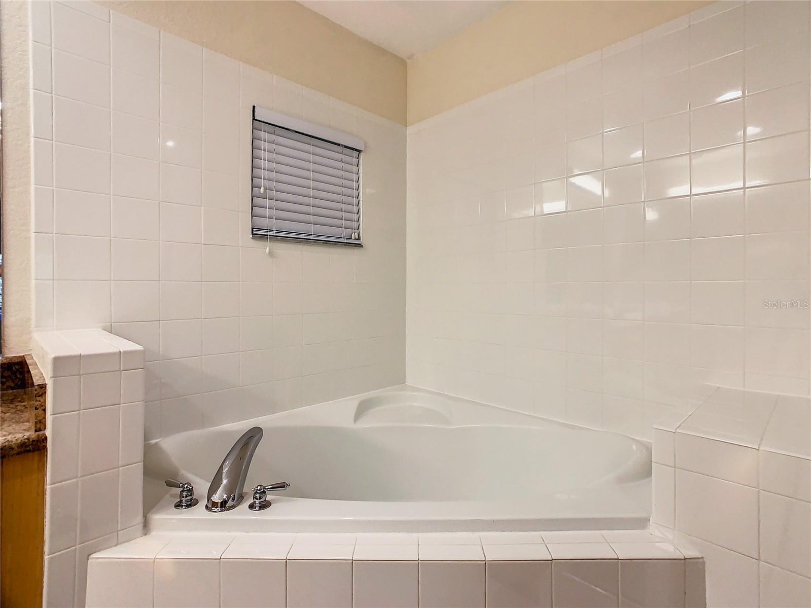 9061 TREASURE TROVE LN #403, KISSIMMEE, FL — photo 31