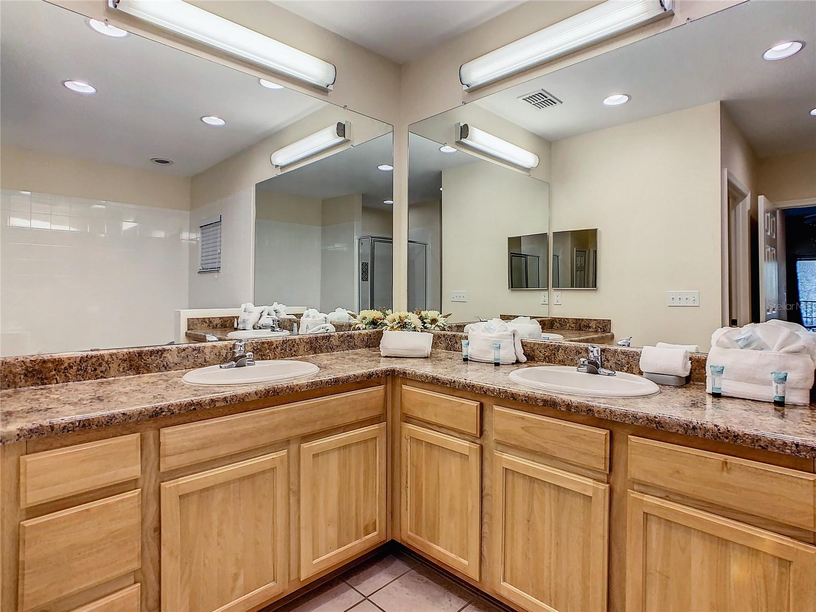 9061 TREASURE TROVE LN #403, KISSIMMEE, FL — photo 32