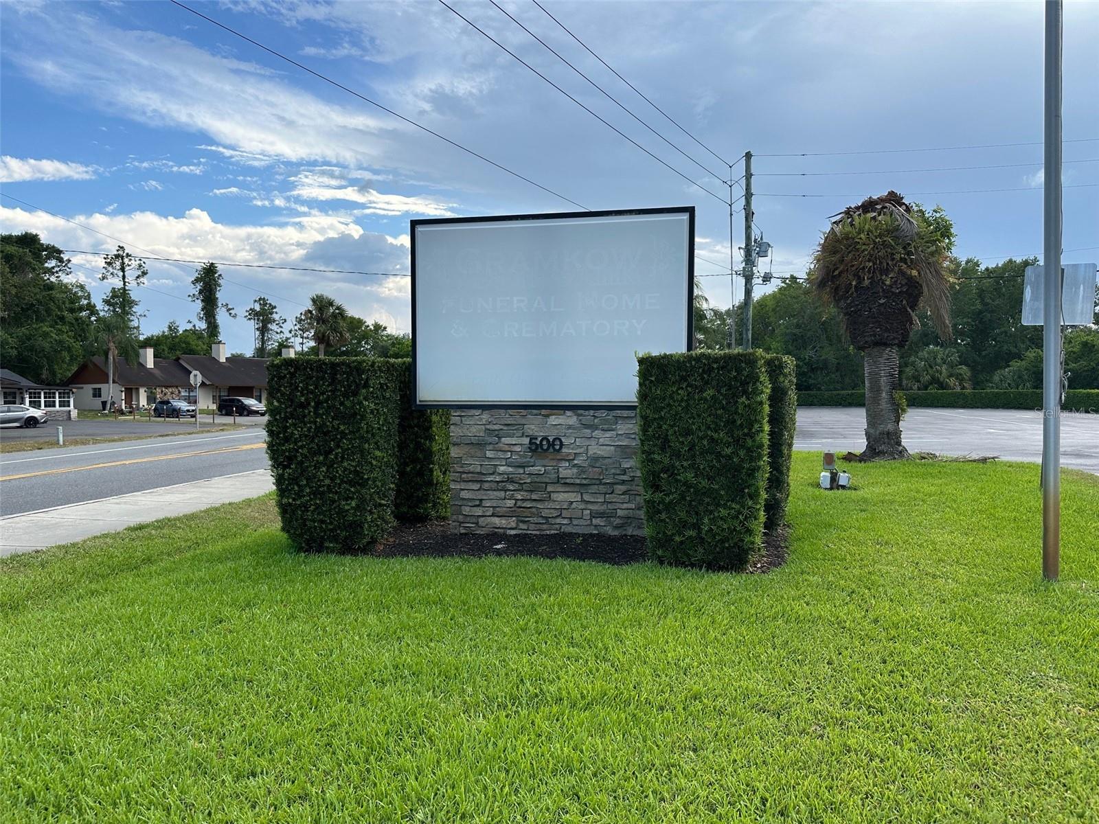 500 E AIRPORT BLVD, SANFORD, FL — photo 2