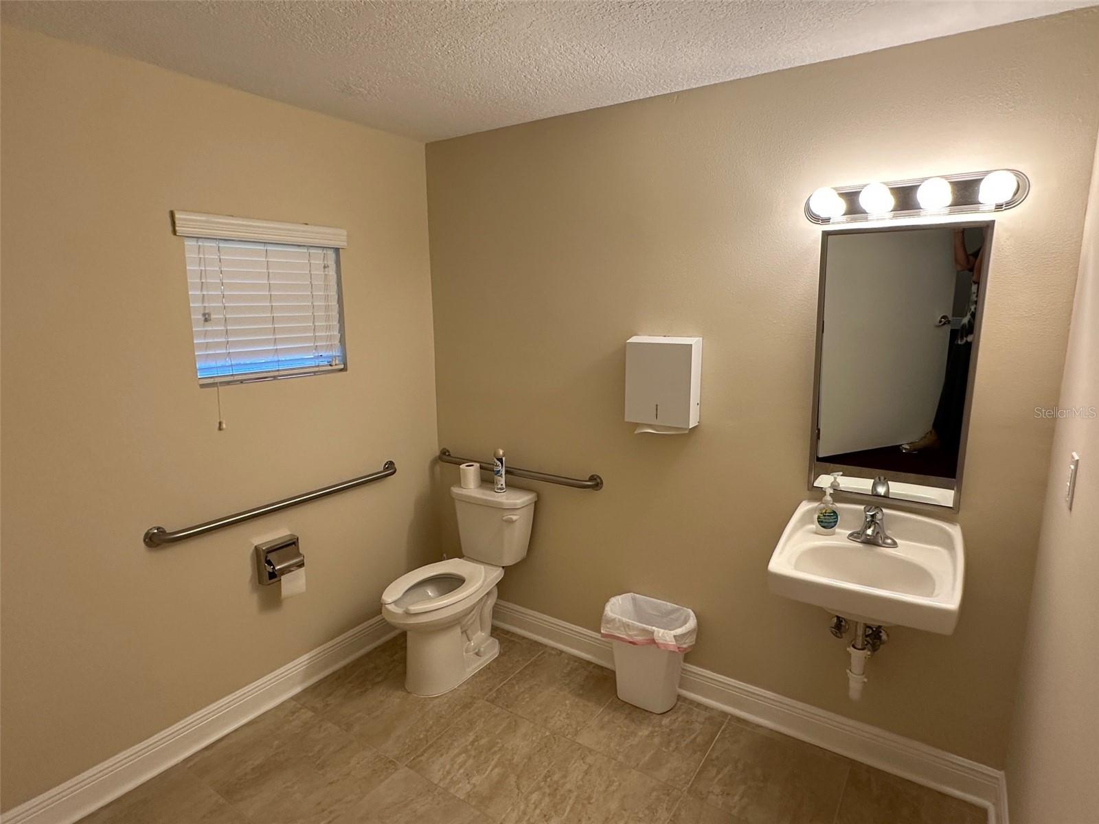 500 E AIRPORT BLVD, SANFORD, FL — photo 13