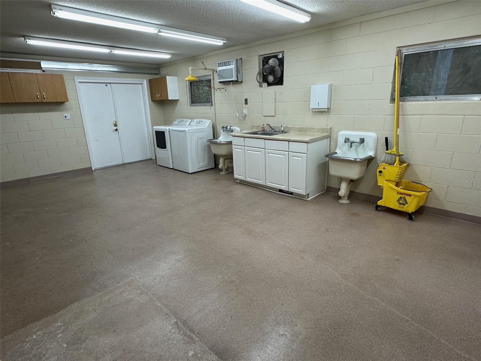 500 E AIRPORT BLVD, SANFORD, FL — photo 17