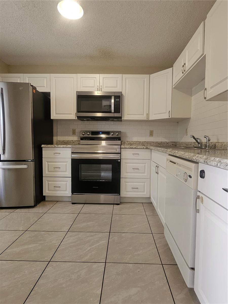 1612 SANDY POINT SQ #56, ORLANDO, FL — photo 6