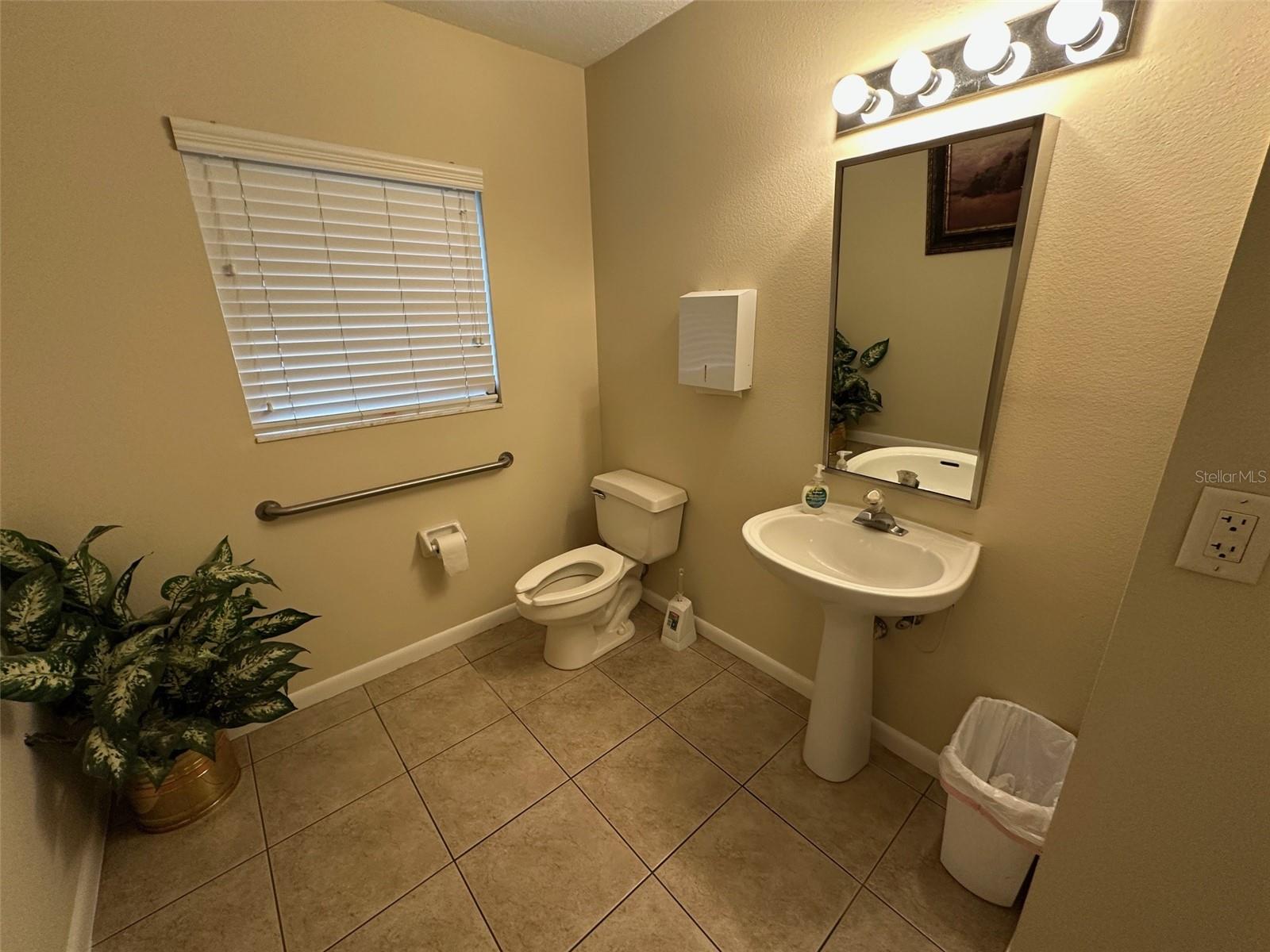 502 E AIRPORT BLVD, SANFORD, FL — photo 8