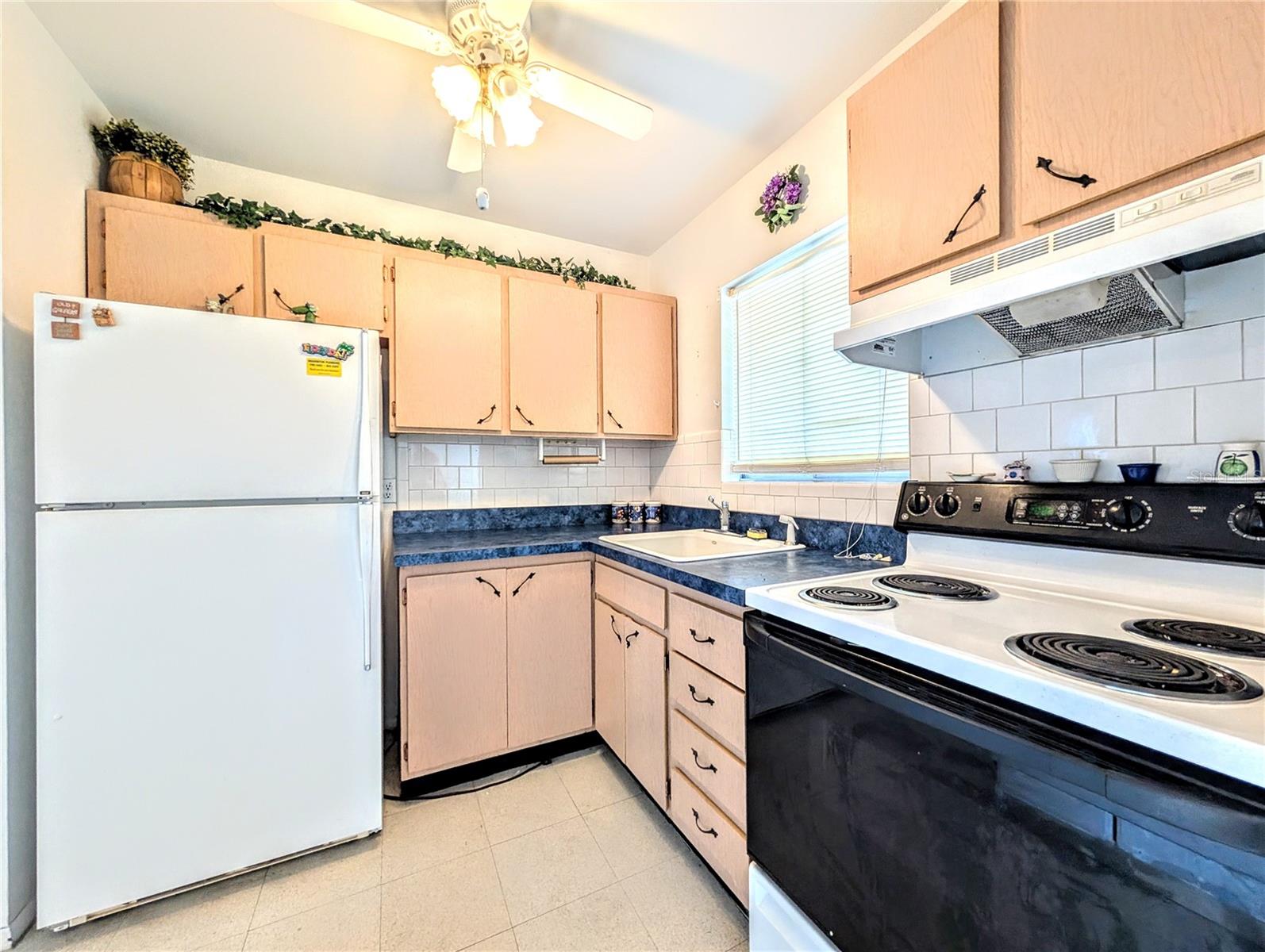 5951 TODD ST #D37, BRADENTON, FL — photo 4