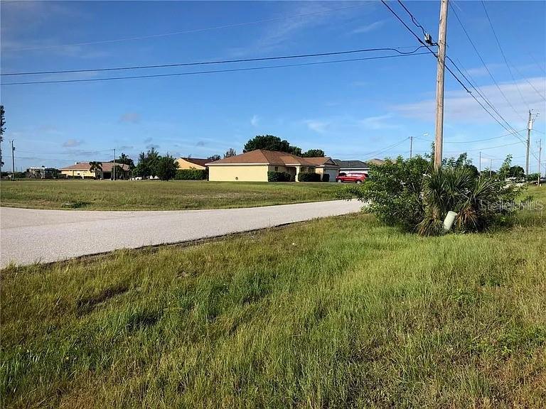 339 NE 19TH TER, CAPE CORAL, FL — photo 3