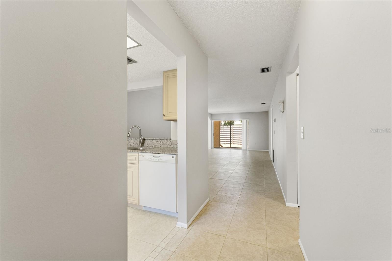 2640 WOODGATE LN #F6, SARASOTA, FL — photo 6