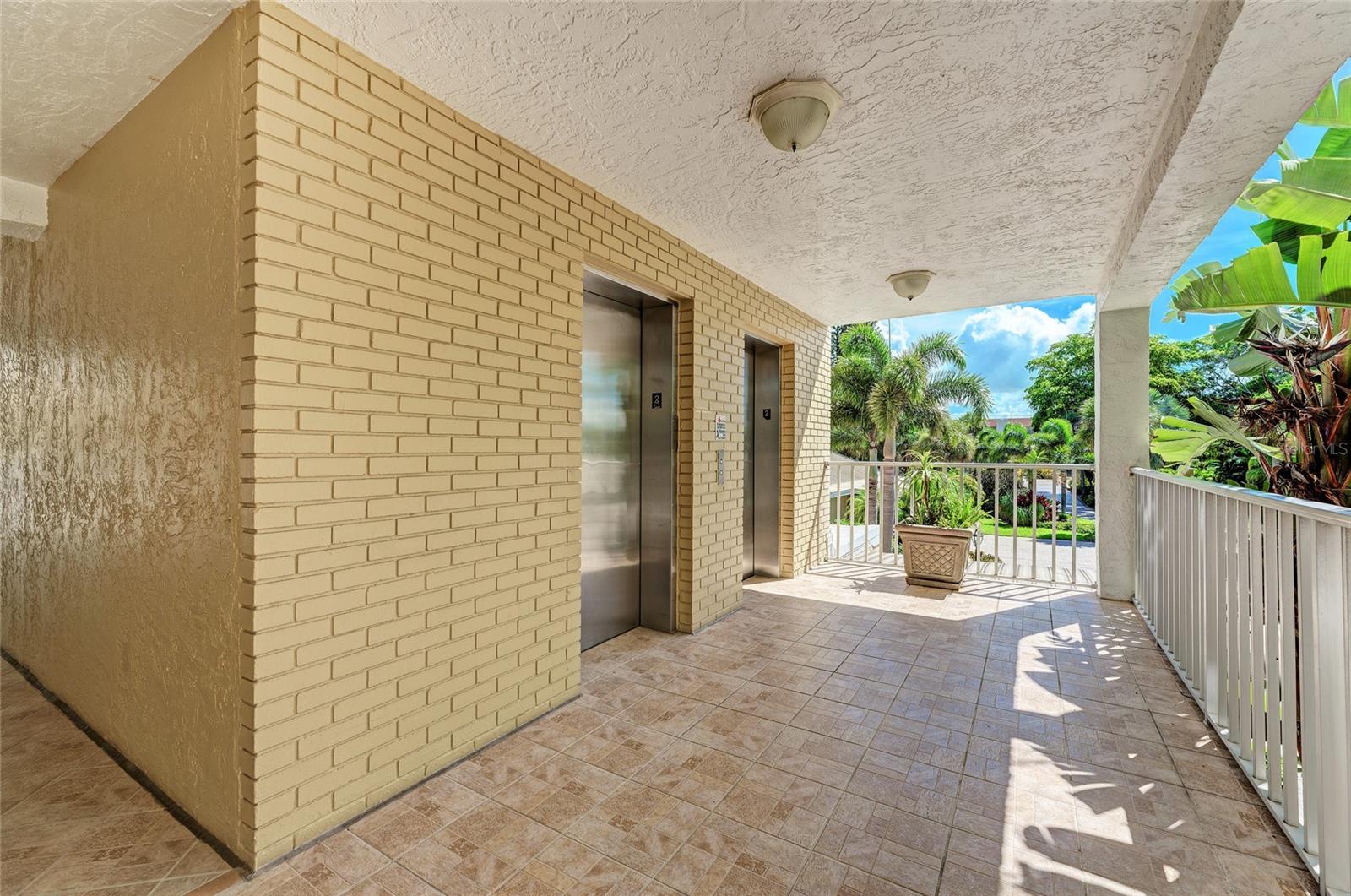 4825 GULF OF MEXICO DR #201, LONGBOAT KEY, FL