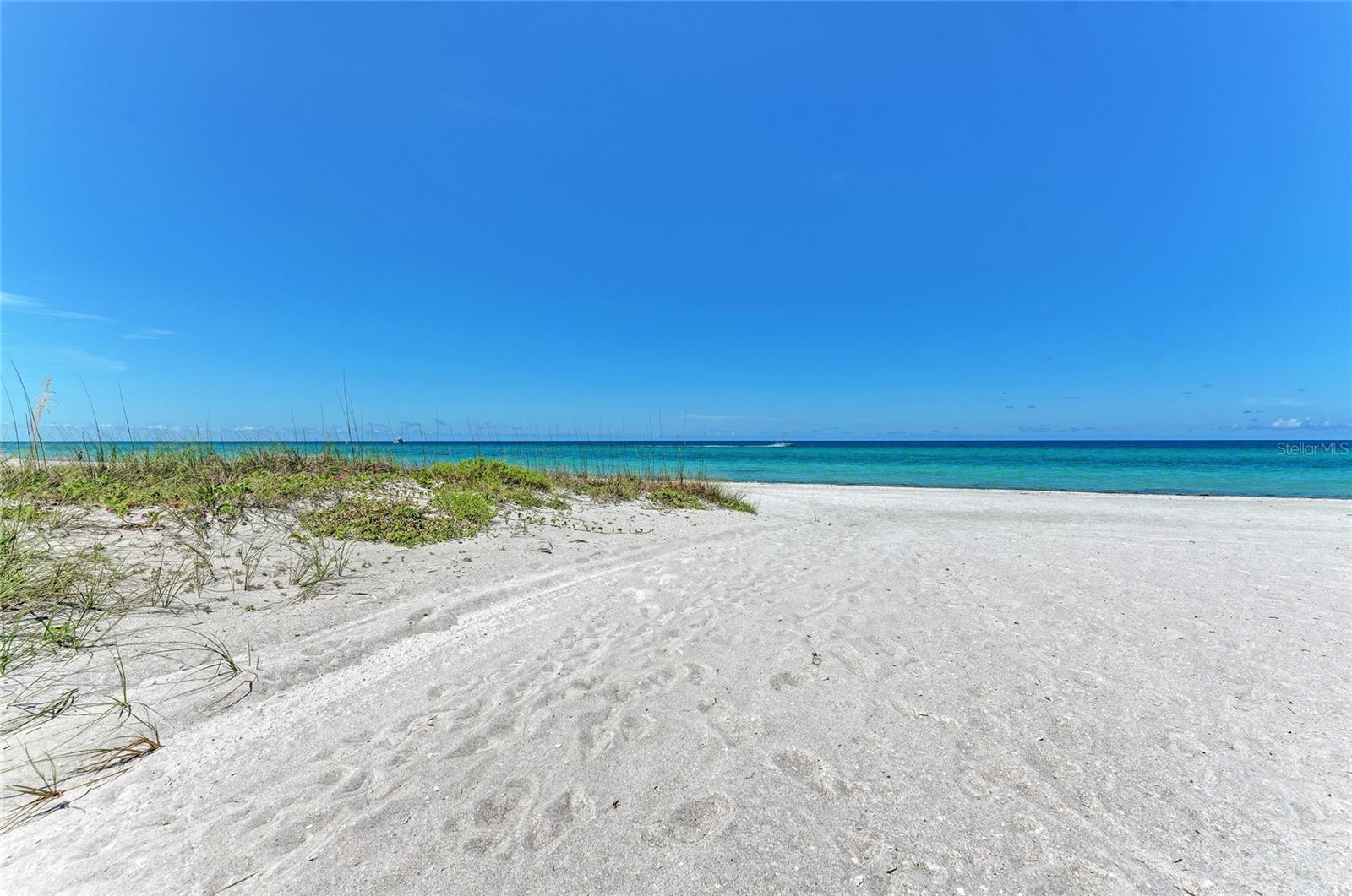 4825 GULF OF MEXICO DR #201, LONGBOAT KEY, FL — photo 39