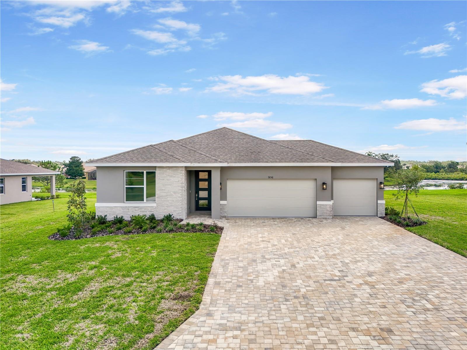 9156 PLAYERS DR, WEEKI WACHEE, FL