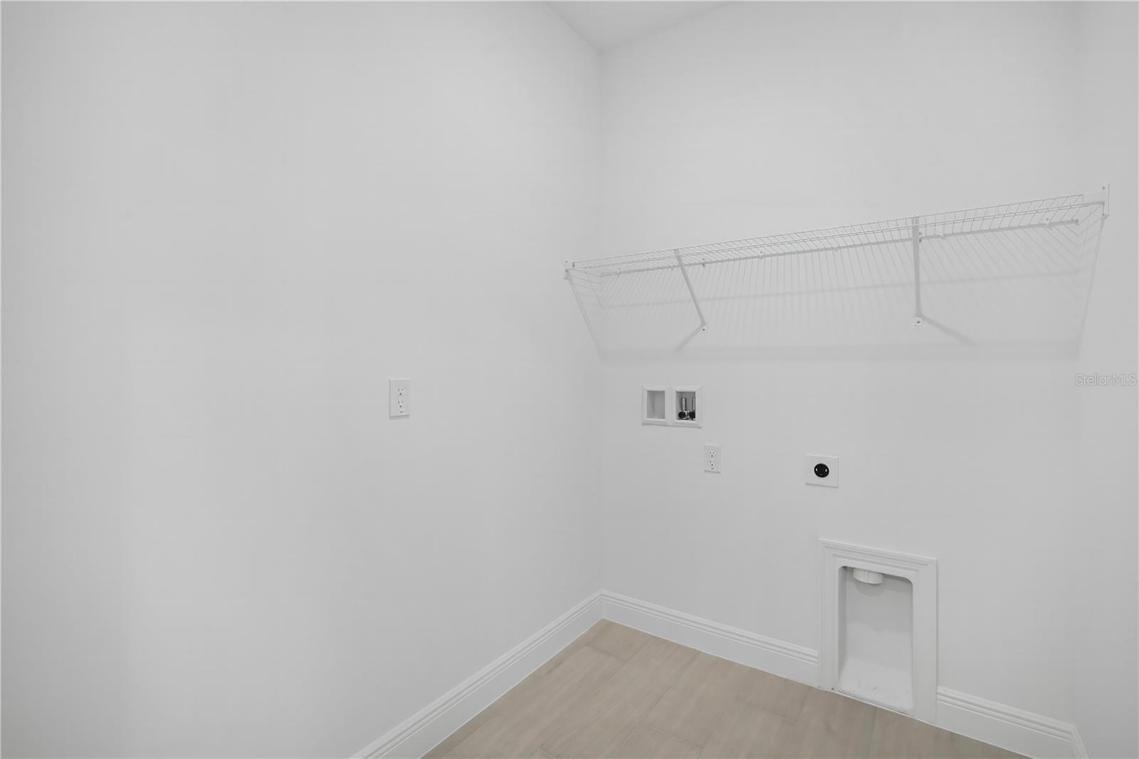 9156 PLAYERS DR, WEEKI WACHEE, FL — photo 28