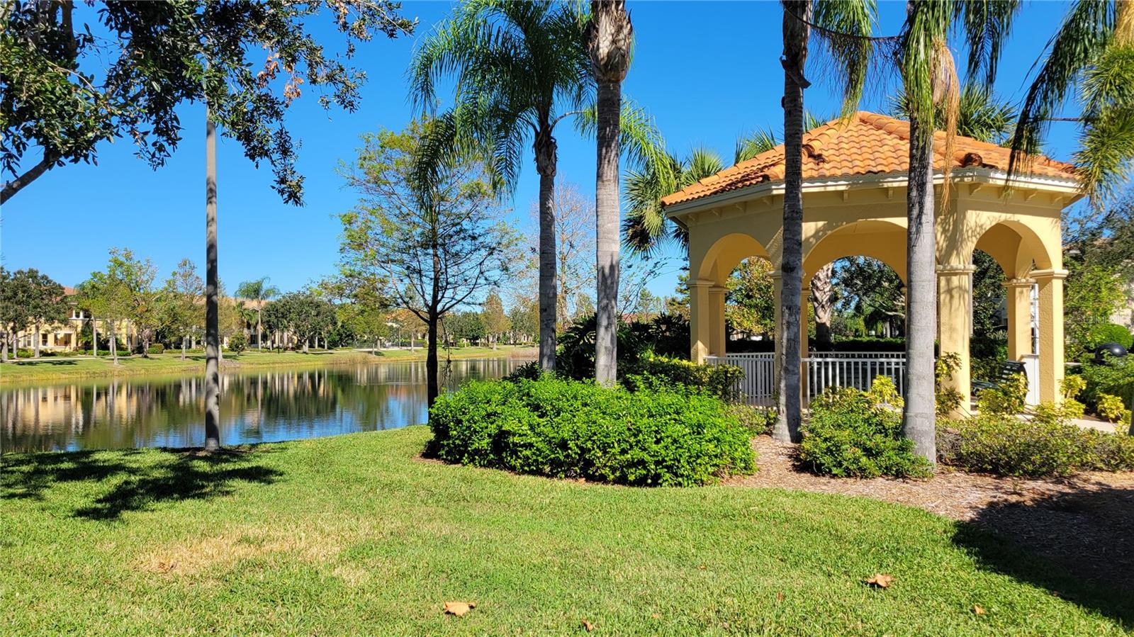 3716 82ND AVENUE CIR E #101, SARASOTA, FL — photo 22