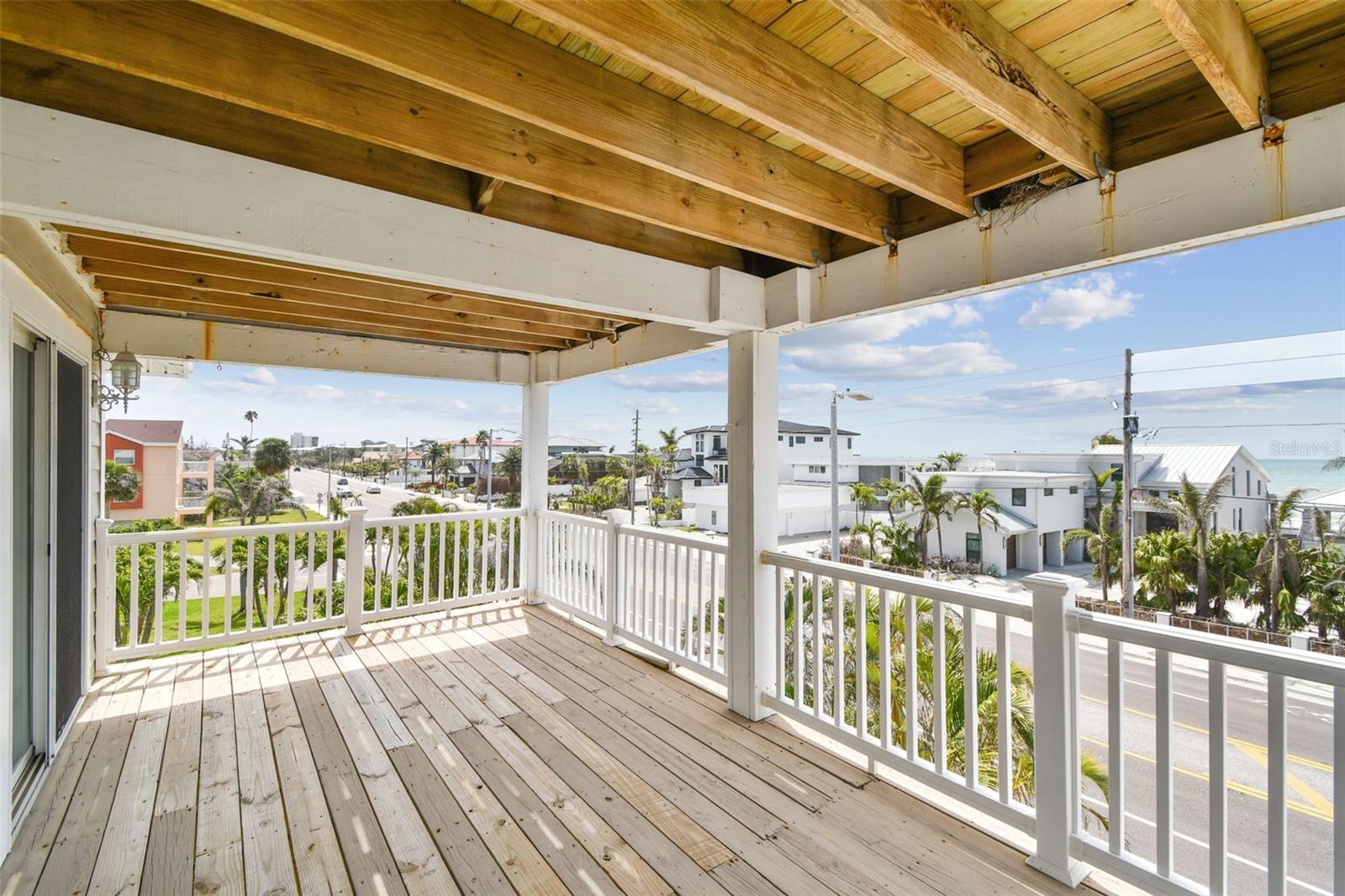 16033 GULF BLVD, REDINGTON BEACH, FL — photo 57