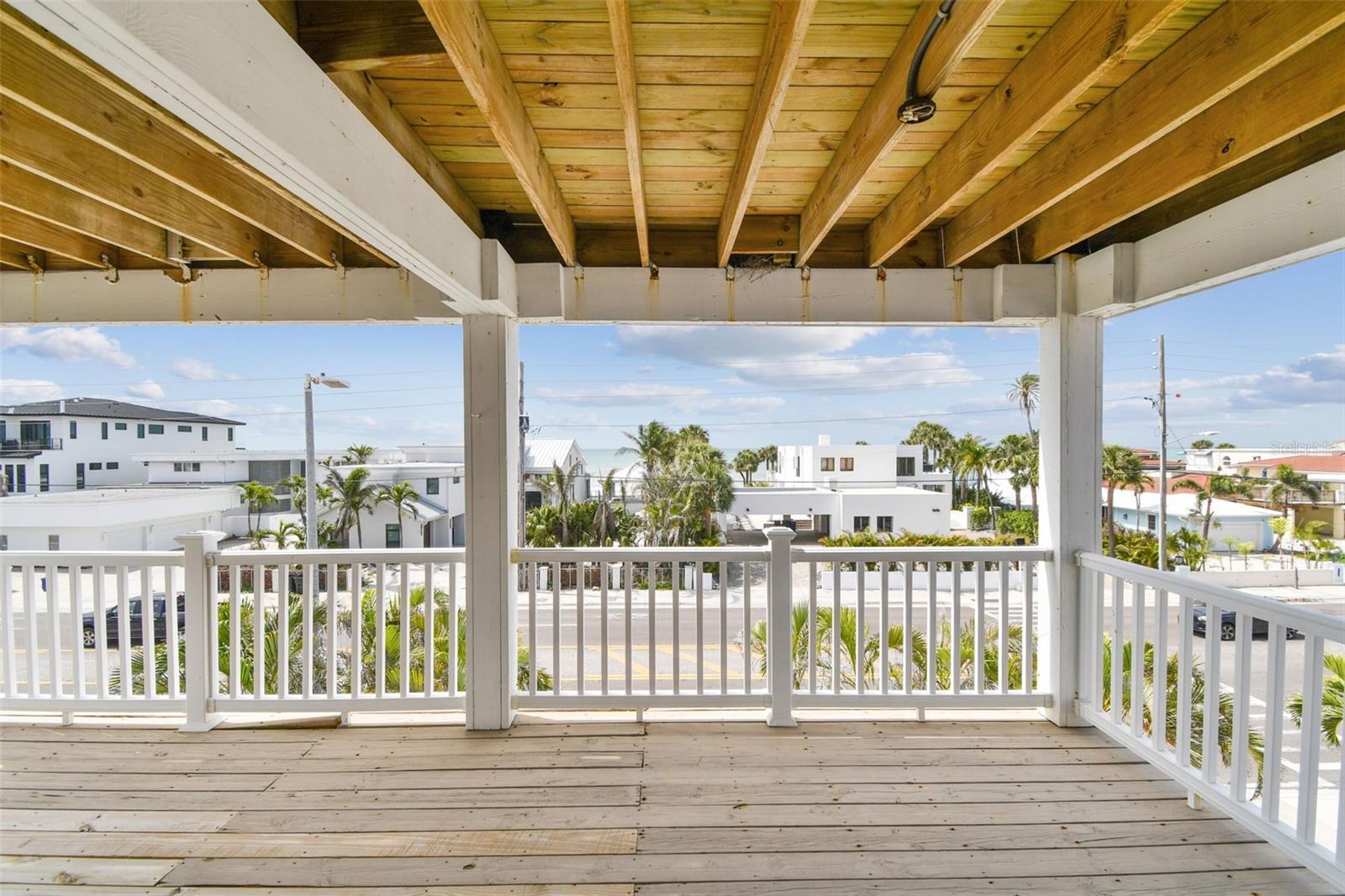 16033 GULF BLVD, REDINGTON BEACH, FL — photo 60