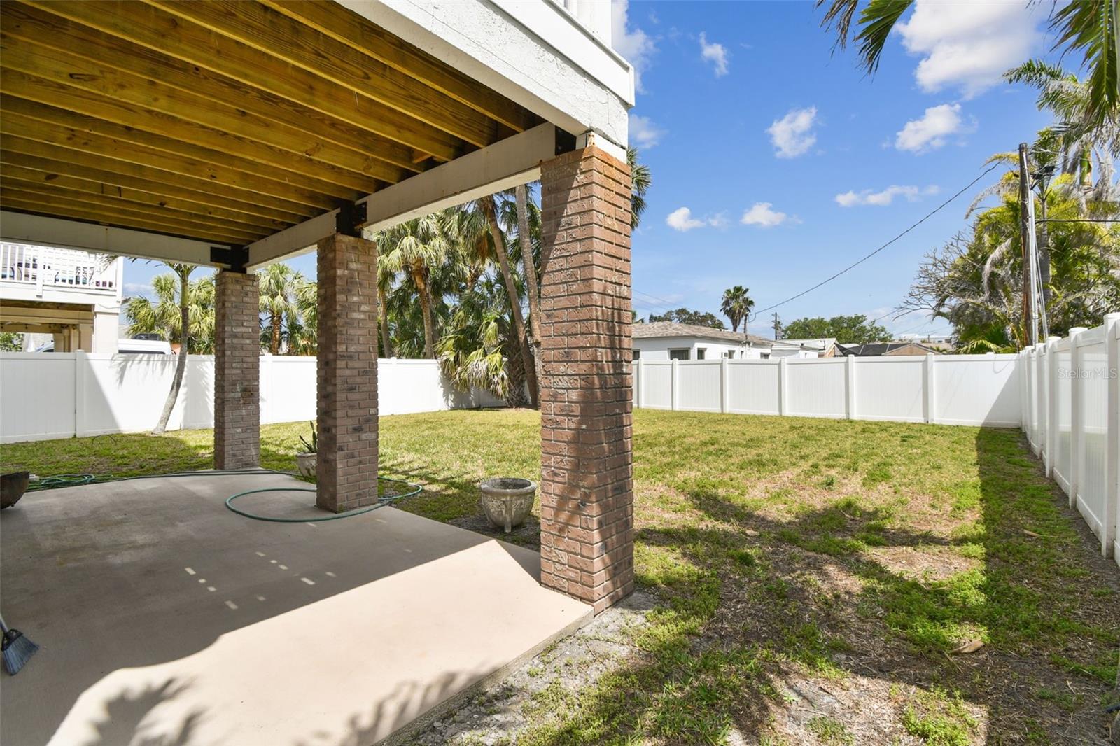 16033 GULF BLVD, REDINGTON BEACH, FL — photo 76