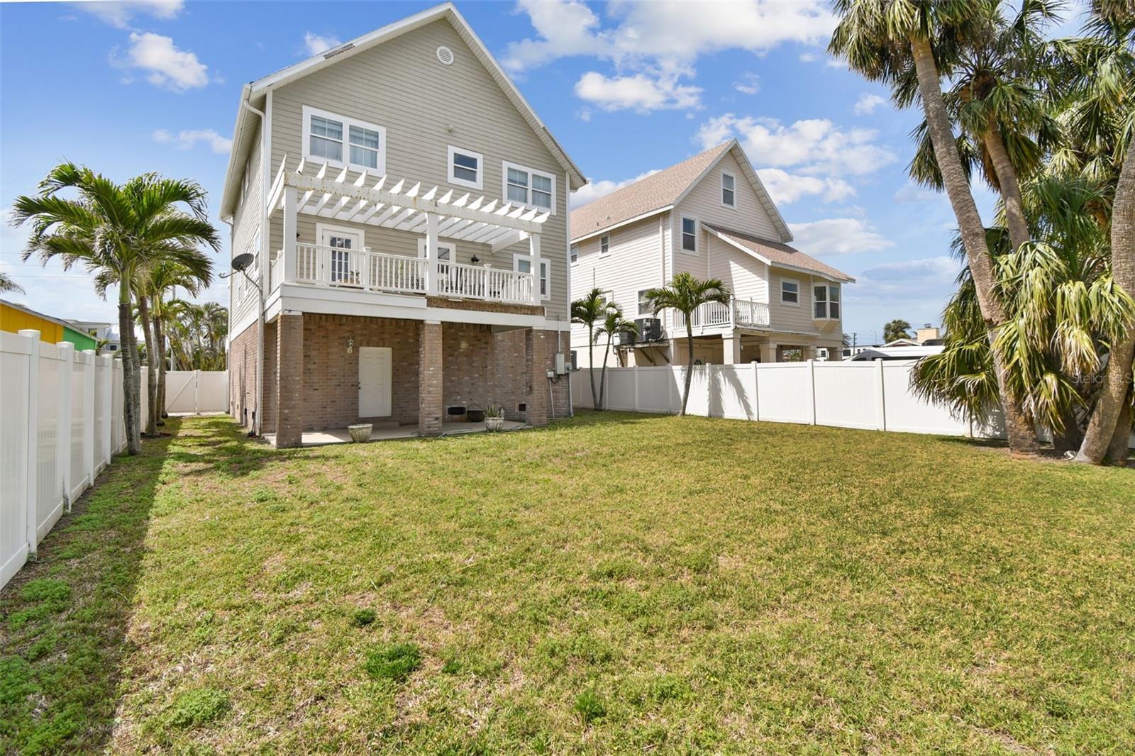 16033 GULF BLVD, REDINGTON BEACH, FL — photo 86